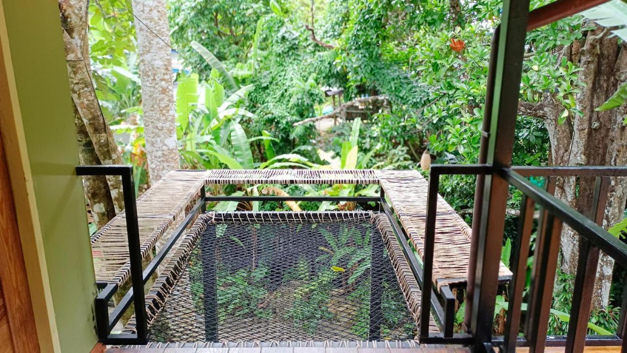 Nua Tone Resort Bang Tao & Cafe エクステリア 写真
