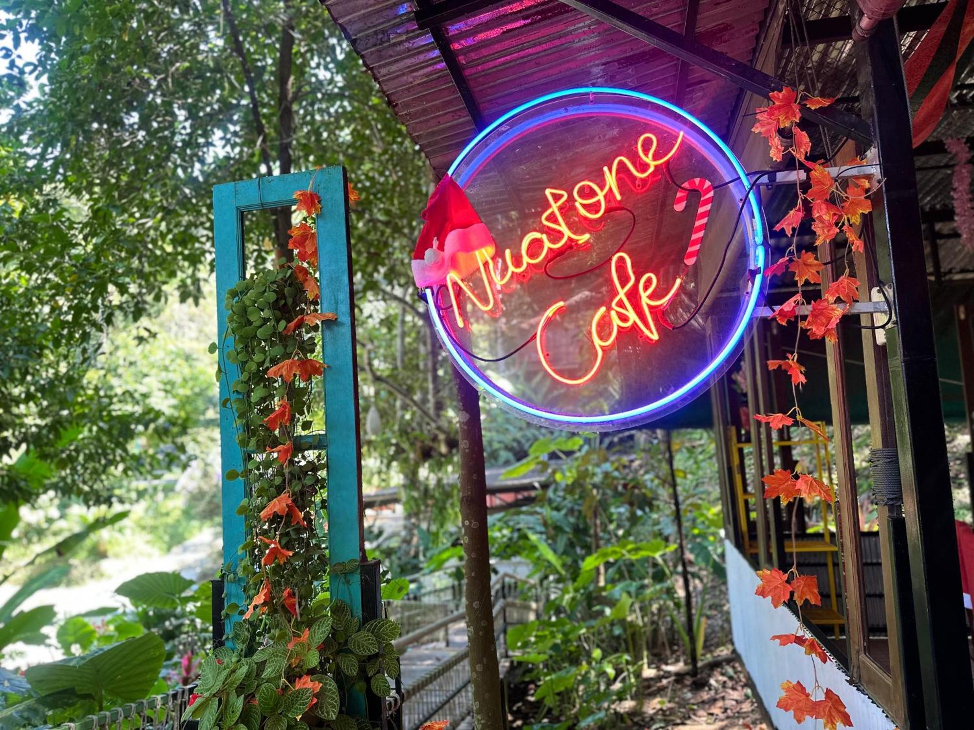 Nua Tone Resort Bang Tao & Cafe エクステリア 写真
